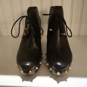 Marc Jacobs black leather spike detail lace up boots size 6